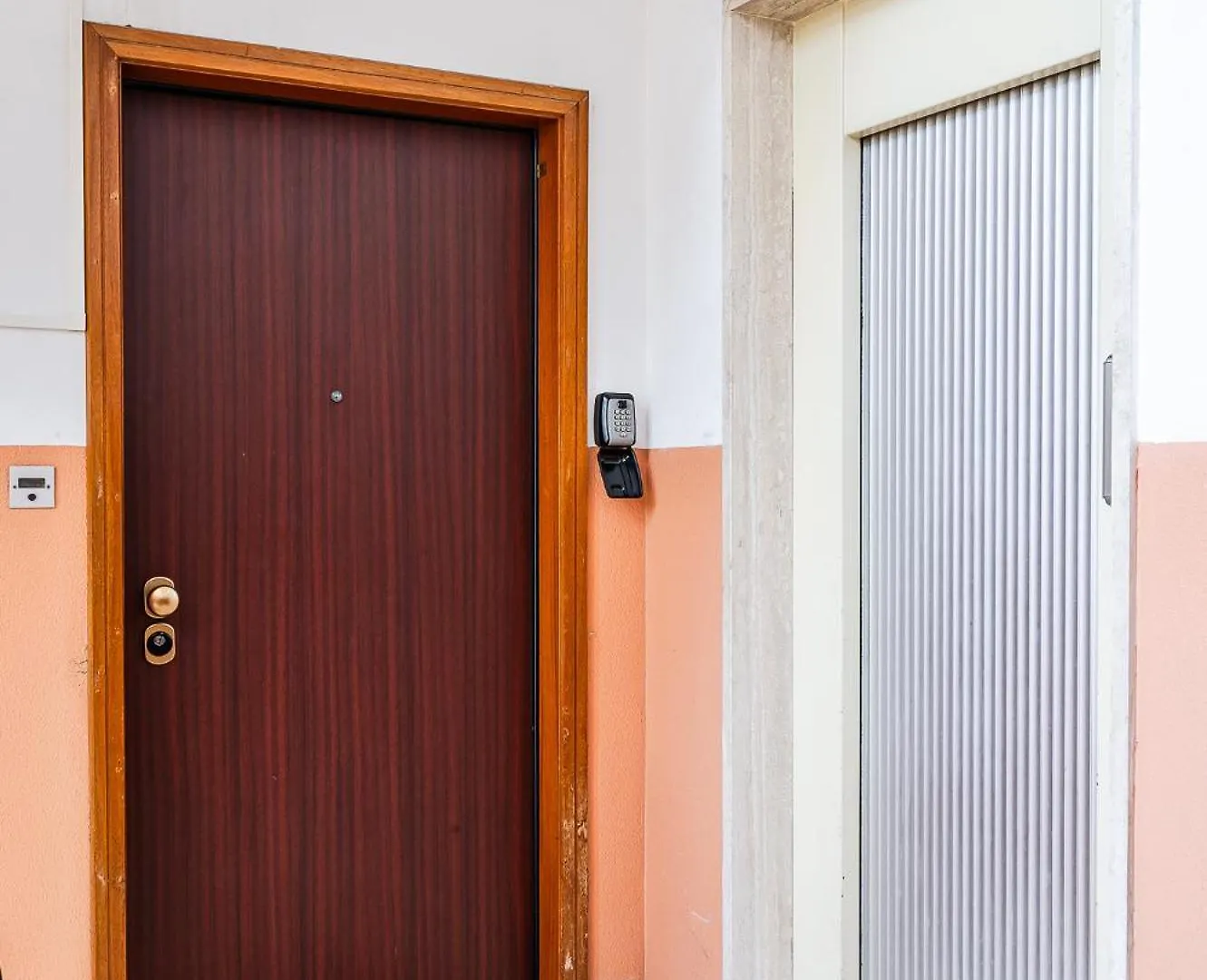 Le Cinque Rose Airport Apartment Bologna 0*,